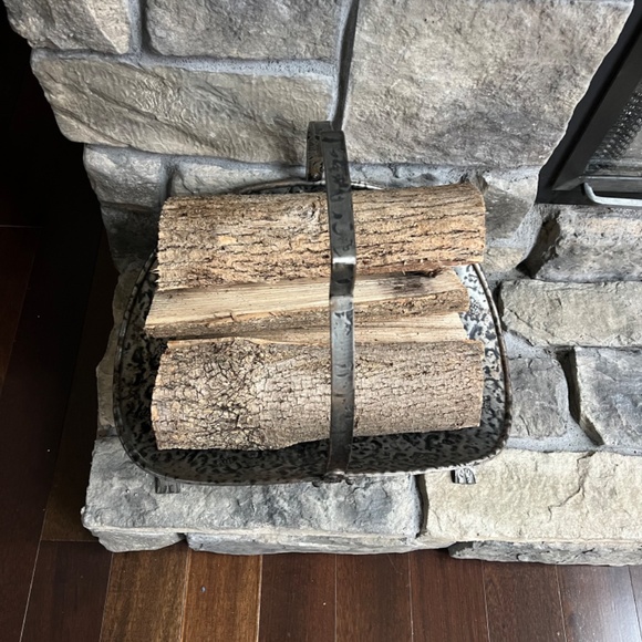 Vintage Hammered Metal Fireplace Log Holder - Picture 9 of 10